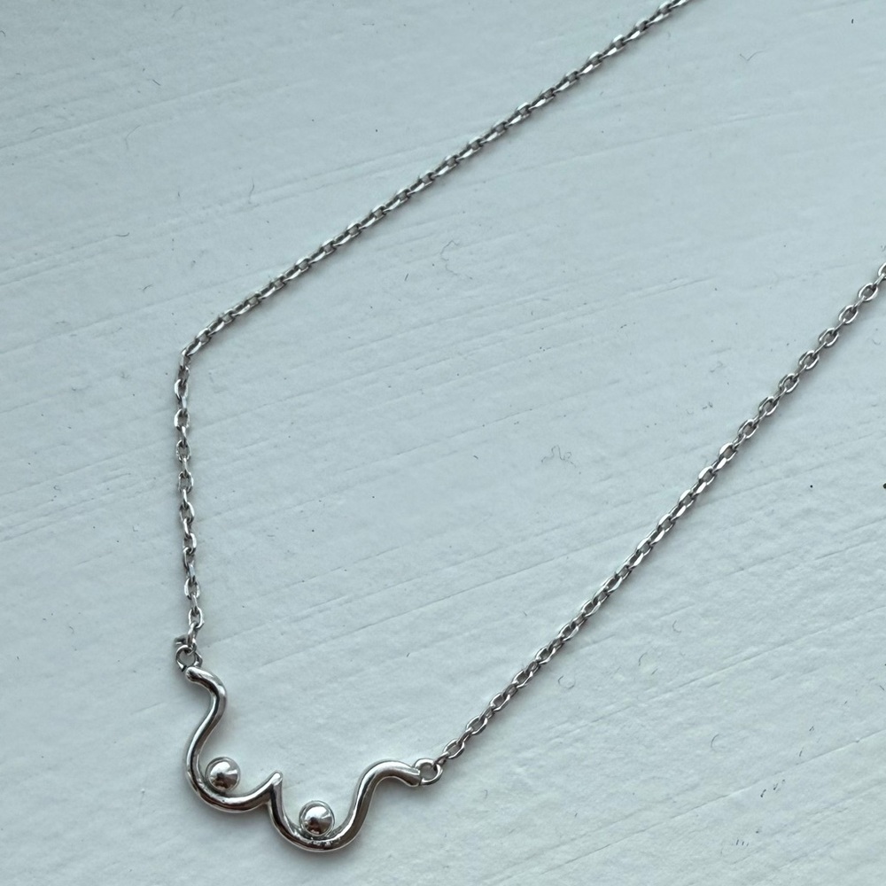 Source Unknown Silver Minimalist Necklace